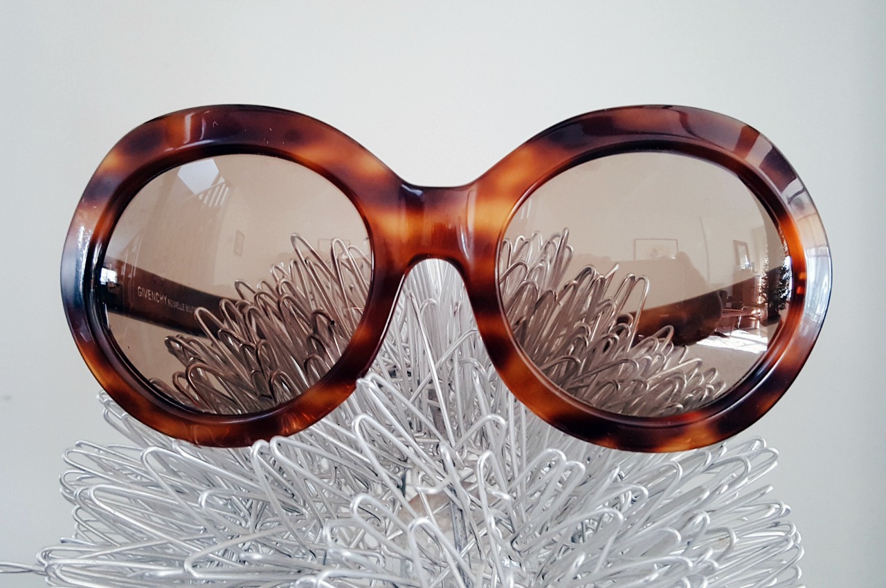 Béazley | Vintage Givenchy Sunglasses - Jackie O!