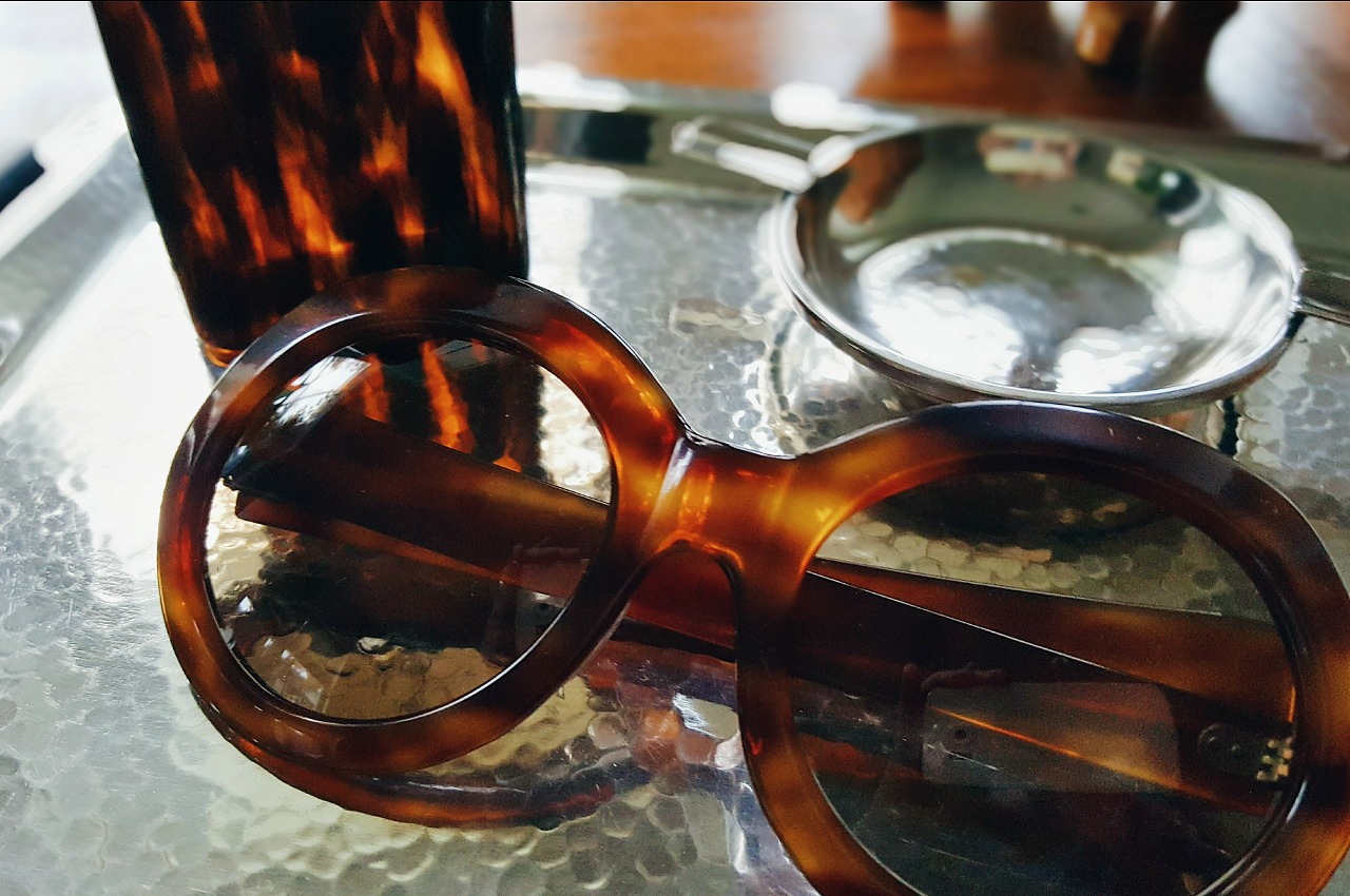 Béazley | Vintage Givenchy Sunglasses - Jackie O!